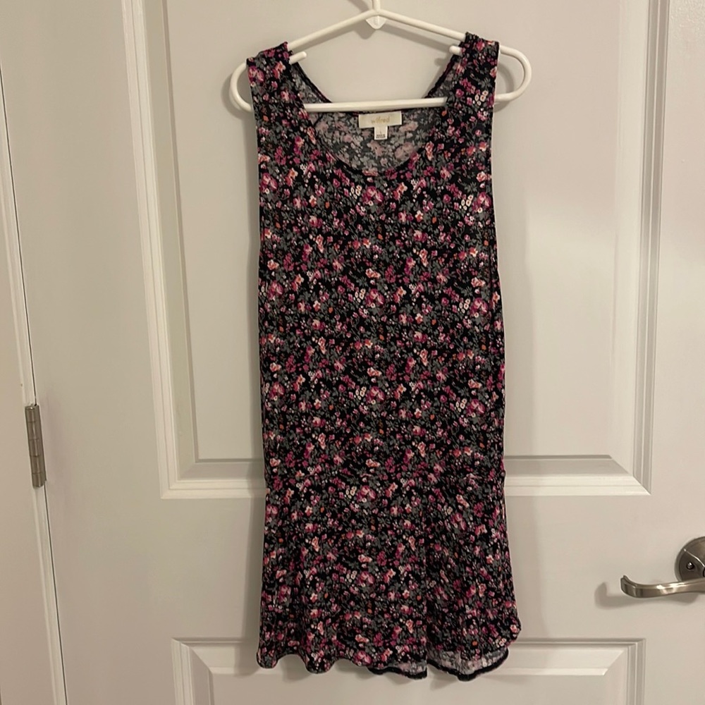 Wilfred (Aritzia brand). Micro floral tank top, with a slight peplum hem.